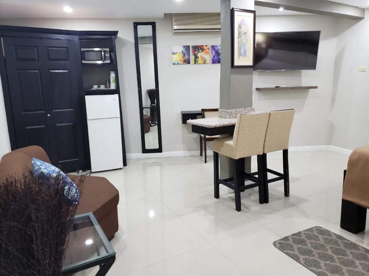 Christar Villas Hotel Kingston Extérieur photo
