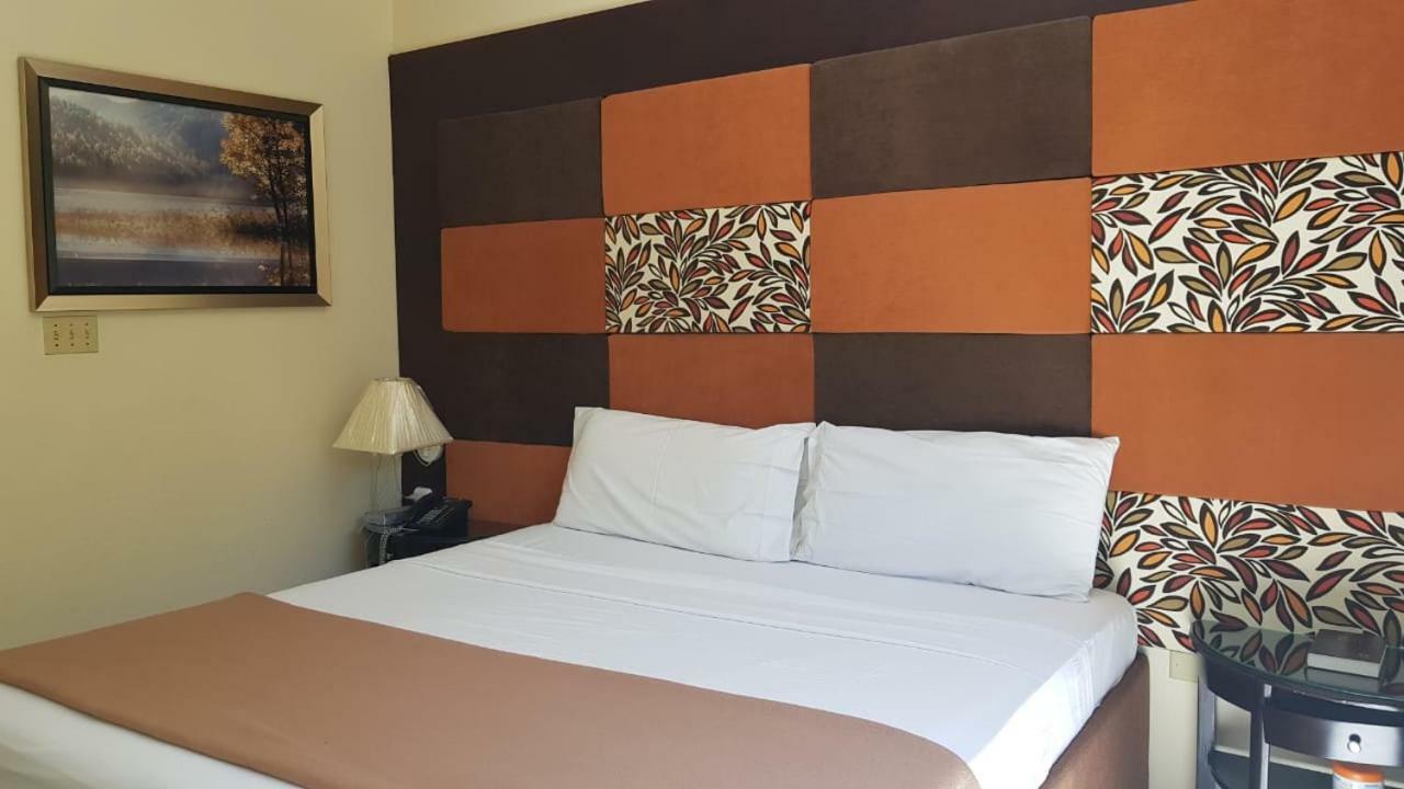 Christar Villas Hotel Kingston Extérieur photo